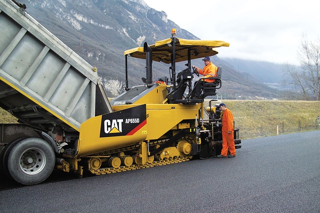 asphalt 2580444 640